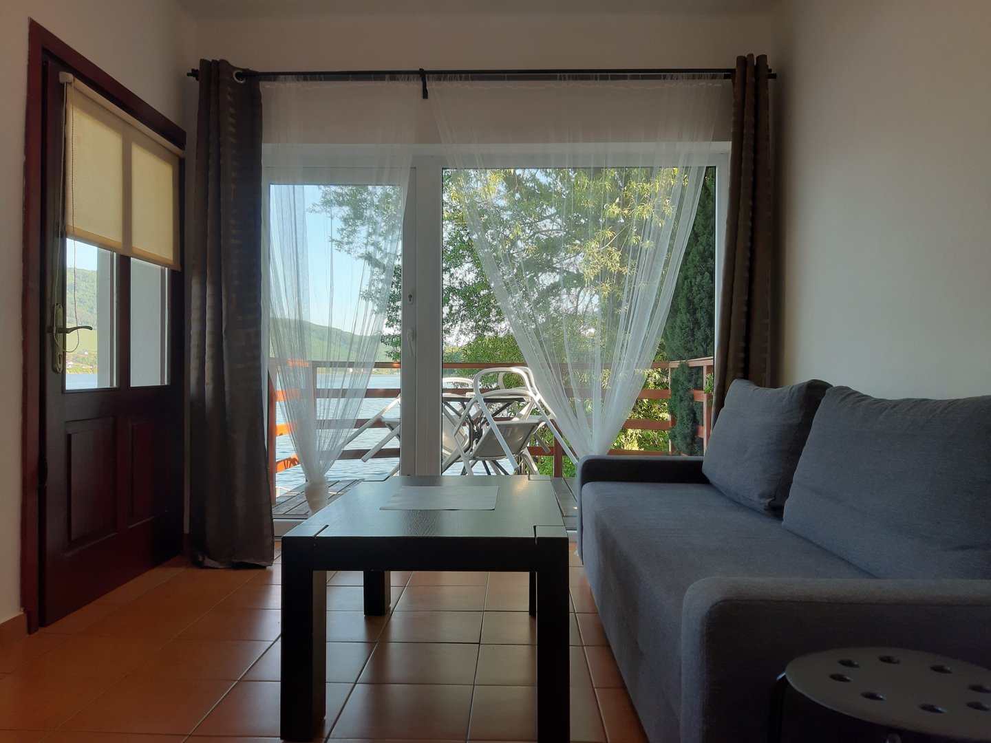 Pok&oacute;j rodzinny z tarasem